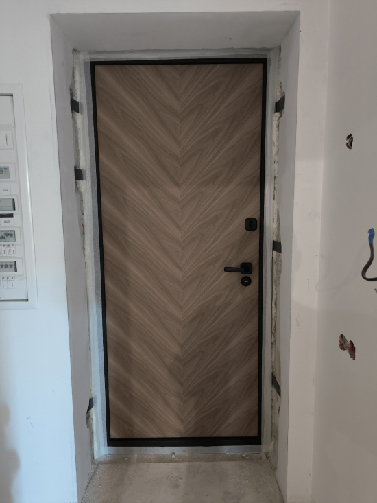 Фото входной двери №54